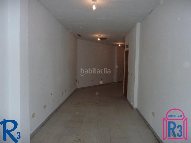 Foto d1f163c0-6a0a-4260-aeac-fb2a71c69853. Local commercial dans Crucero León