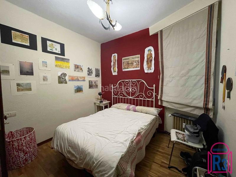 Foto dd6a4ae9-c37a-4f97-93e8-1f9af15eb2ad. Piso amplio piso con 2 salones en San Claudio - La Chantría León