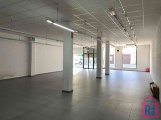 Local Comercial  Párroco pablo díez. Local comercial en venta