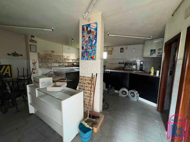 Foto ed5e7561-b8fb-45af-a79b-d561cd926326. Geschäftsraum in Armunia León