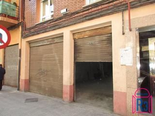 Location Local commercial  Calle pendón de baeza. Local comercial en bruto alquiler