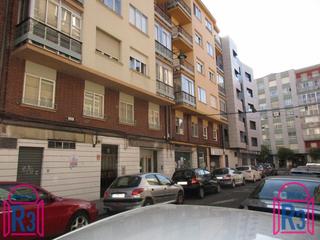 Location Local commercial  Calle pérez galdós. Local de 380 m² acondicionado. calle pérez galdós