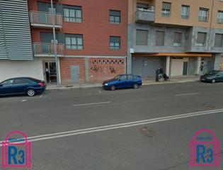 Location Local commercial  Calle el encinar. Local de 116 m², tiene salida de humos, con fachada a calle y a