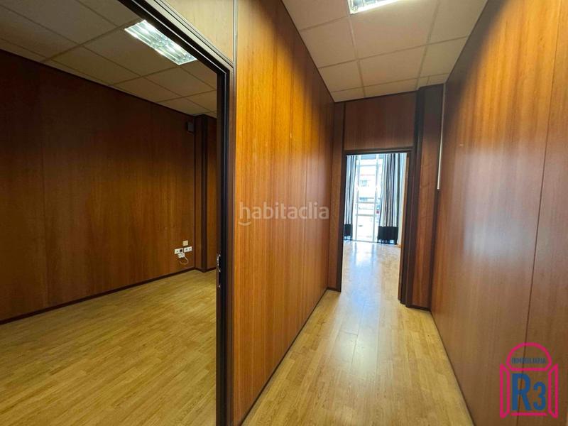 Foto d0c114da-46df-489c-98f8-b1b8a33f6658. Miete büro mit heizung in Centro Ciudad León