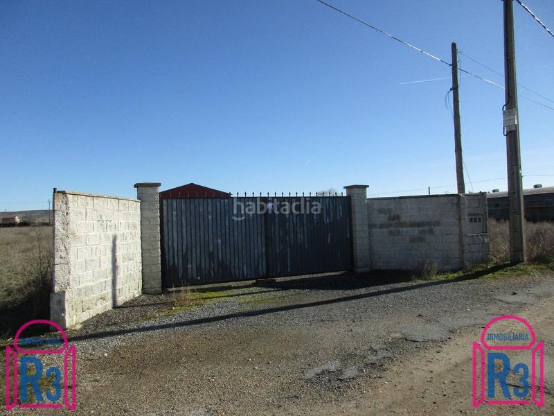 Foto 27cf7266-5bae-4c0f-81e6-f079cd2d6c5f. Capannone industriale in Puente Castro León