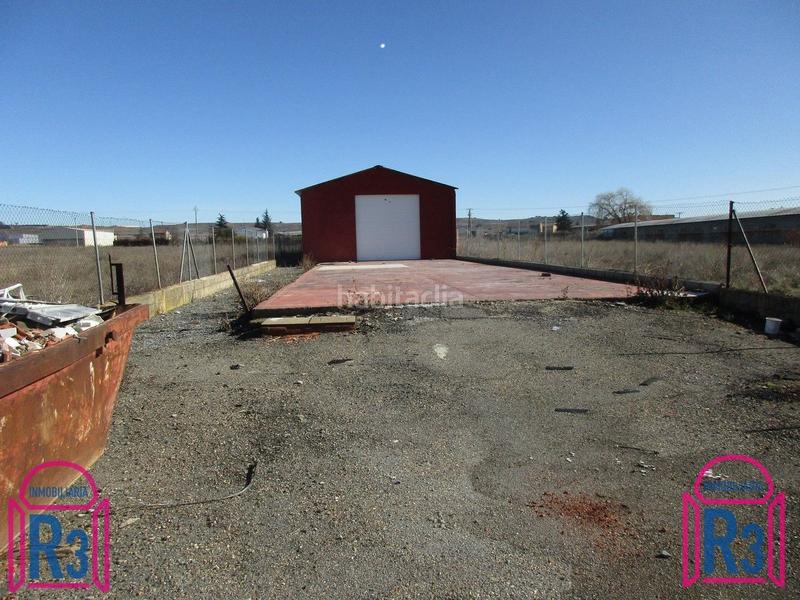 Foto a4a2ead3-99d0-46ed-bdef-e82b7abb541d. Capannone industriale in Puente Castro León