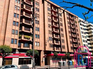 Pis  Condesa sagasta. Piso grande en condesa, edificio mapfre