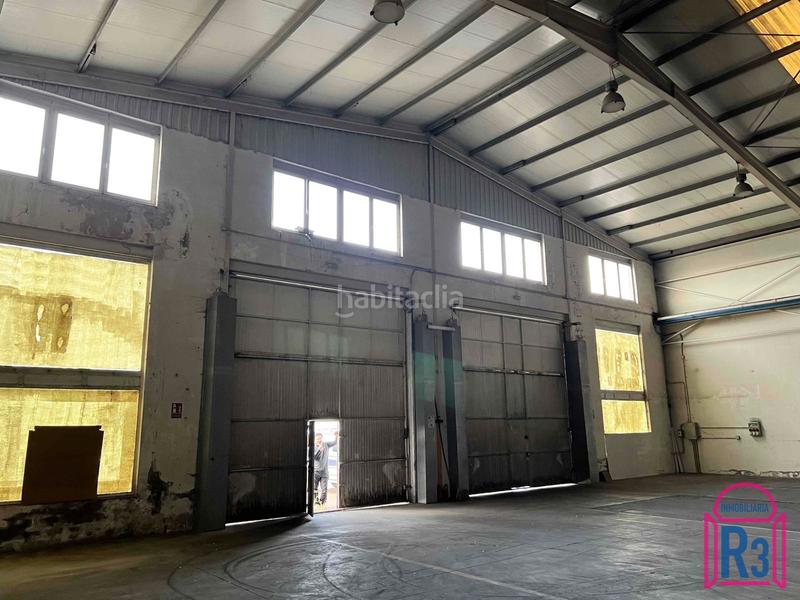 Foto c1ef2043-93a1-49b1-b05c-151b7147a22c. Fabrikhalle in Santovenia de la Valdoncina