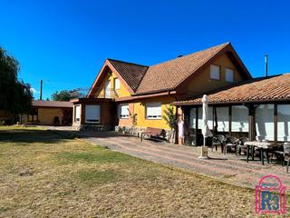 Chalet  Calle puente. Casa con 5 habitaciones y 3000 m de parcela