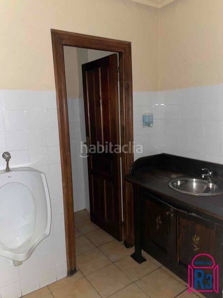 Foto 514fcb5f-dd13-4f05-8a0c-6b32f8267440. Local comercial a Centro Ciudad León