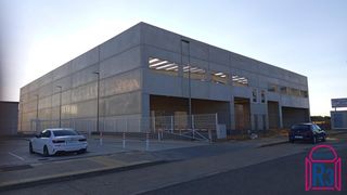 Rent Industrial building  Industrial de villadangos del páramo. Se alquila nave a estrenar