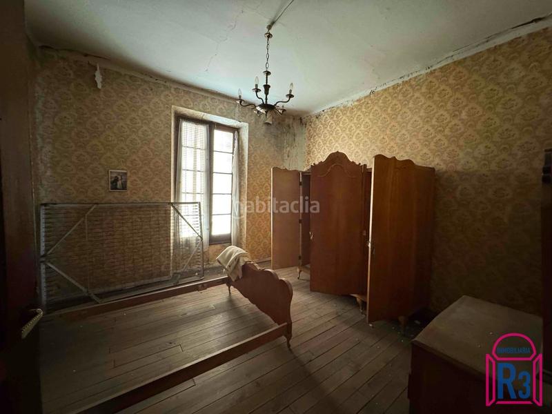 Foto e0ddb2d4-251f-423e-88b3-5e45ffc84e4b. Edificio  para construir en Trobajo del camino