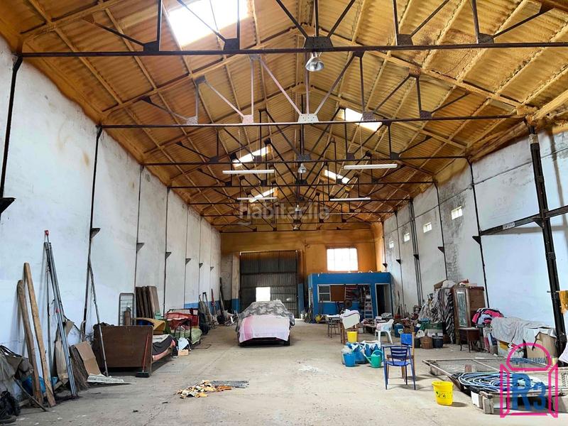 Foto 28758459-87d4-4225-95df-b71b1fb01cb3. Capannone industriale in Valdefresno