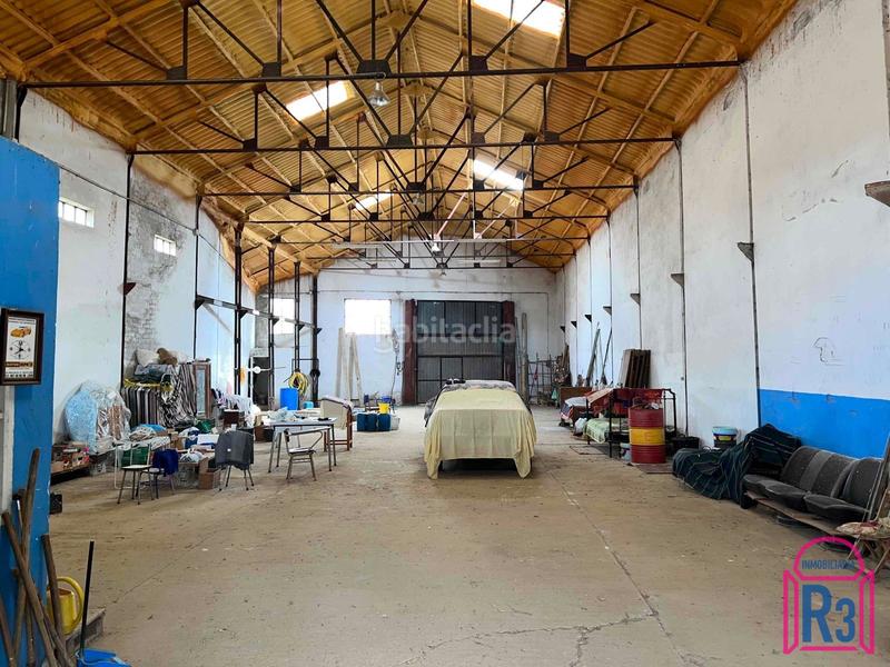 Foto 5b8a4def-0d8a-48ff-a674-378dbba7e5db. Capannone industriale in Valdefresno