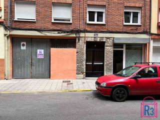 Geschäftsraum in Juan de vega 3. Local acondicionado con vado en venta