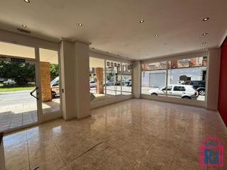 Lloguer Local Comercial  Jorge de montemayor. Local acondicionado en venta o alquiler