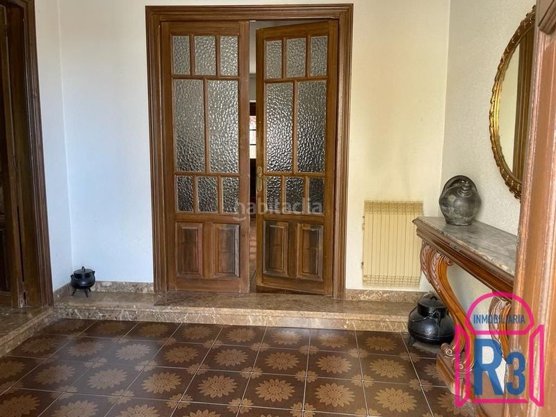 Foto dcbe9ab5-7fad-4709-85f8-ad4f488deeb1. Casa amb calefacció aparcament a Villaturiel