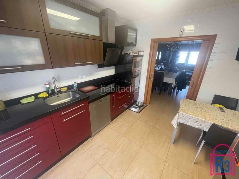 Foto 39972e37-7b5c-4b5f-adb8-87bc8113a362. Casa adosada casa con dormitorio en planta baja. suelo radiante. en Sariegos