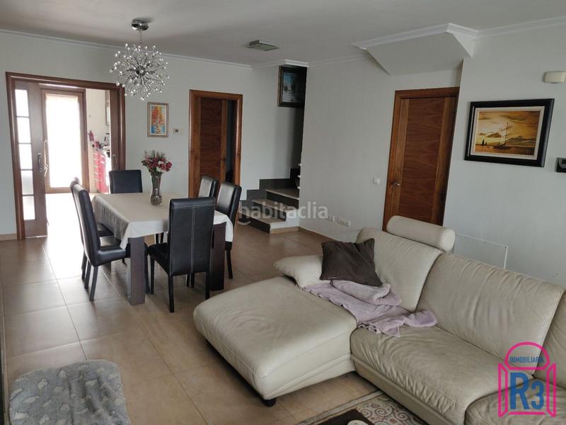 Foto ee1464a1-ac12-4497-b5dc-f8fe8d035b00. Casa adosada casa con dormitorio en planta baja. suelo radiante. en Sariegos
