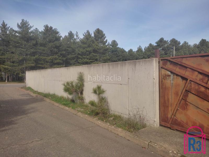 Foto 26ba7703-c961-437d-b3a0-01ccae524e9d. Terrain résidentiel dans Valdefresno