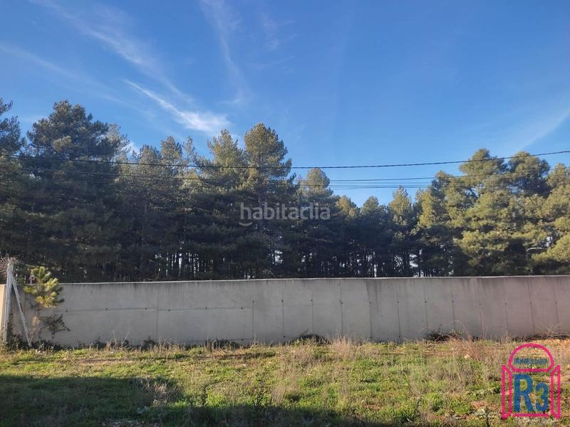Foto 8c58b1a0-61c5-409c-9227-50a505870778. Terrain résidentiel dans Valdefresno
