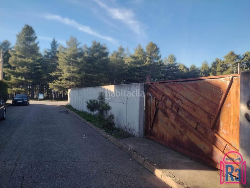 Foto c873e3d5-9cf0-47b9-9fa1-7d5fb6377c35. Terrain résidentiel dans Valdefresno