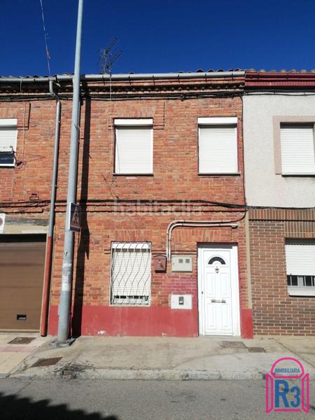 Foto 0af4ef95-989b-4eda-9b49-72d233fdf716. Casa amb calefacció a Armunia León