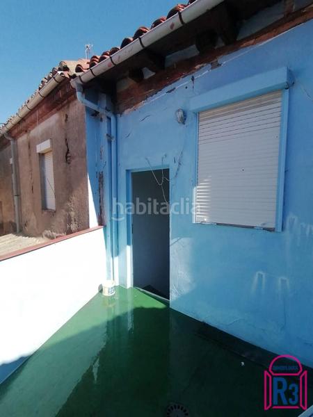 Foto a837135a-8c5e-412e-af3f-e1697c492c3f. Casa amb calefacció a Armunia León