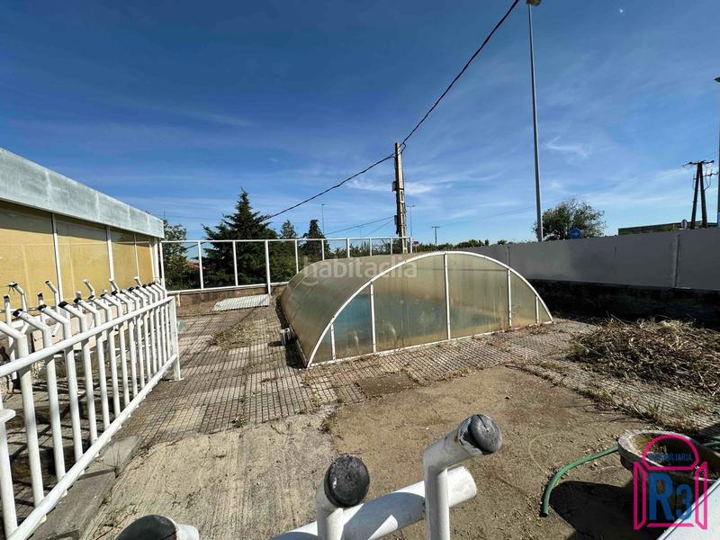 Foto cfb6347f-eedd-453a-9335-b3e8a490fd15. Edificio in Trobajo del camino