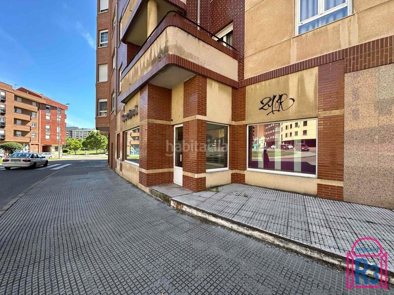 Foto 1e582741-db54-44e2-a7a2-9c5de9fbc99e. Local commercial dans San Mamés - La Palomera León