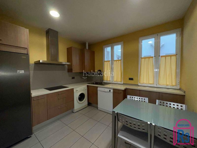 Foto 9ba3523a-ac1e-4ea1-ac66-0351075b32f4. Pis amb calefacció a Centro Ciudad León