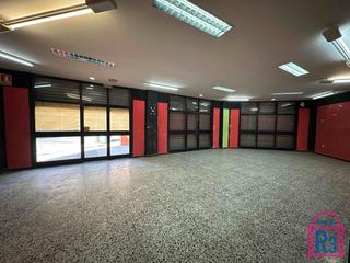 Location Local commercial  Fray luis de león. Local acondicionado en alquiler