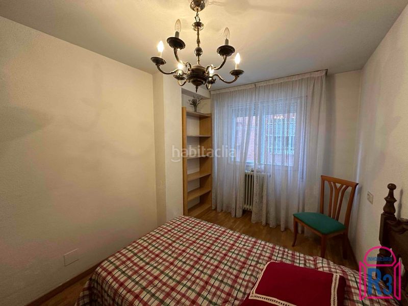 Foto 959051e0-b477-4259-890b-8d41b385af90. Miete appartement mit heizung parking in Trobajo del camino