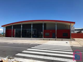 Nau industrial  Industrial onzonilla fase i. Nave de exposición en el polígono de onzonilla