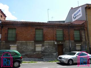 Édifice  Caño badillo. Edificio bien situado en venta
