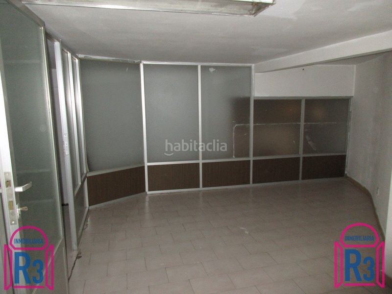 Foto 3bf69165-5733-49d3-afb6-4d72d65ad57a. Geschäftsraum in Trobajo del camino