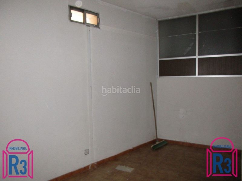 Foto 694b65c3-0d60-4b9b-9a3a-a1802ba794de. Geschäftsraum in Trobajo del camino