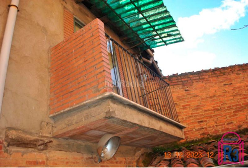 Foto d157e865-e573-4507-a6dd-edaaced785f5. Edifici a Trobajo del camino