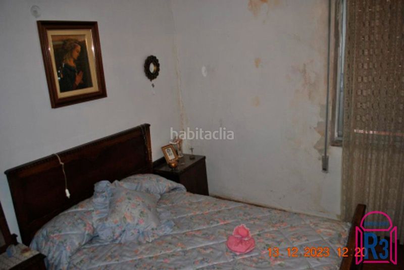 Foto e5ec1cef-2a9c-4fc3-8d0a-5a736f392079. Edifici a Trobajo del camino