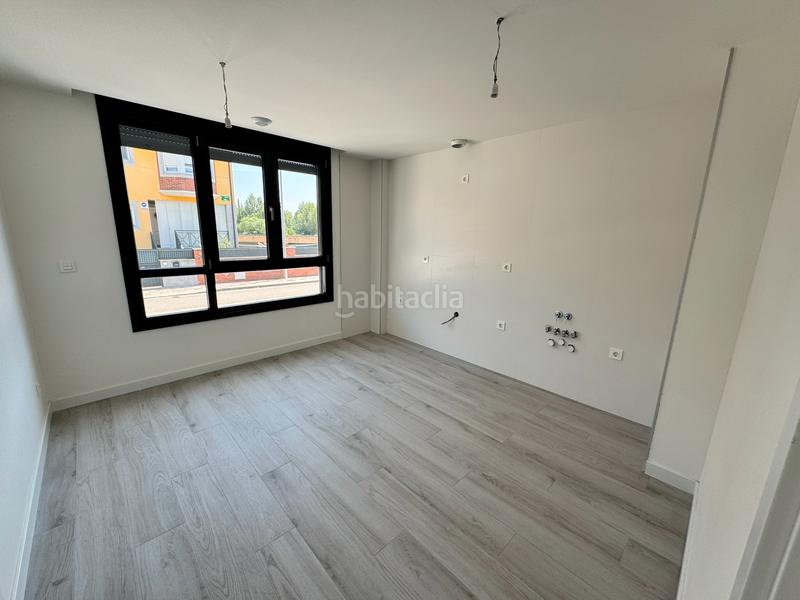 Foto ca484ffa-51e7-48cf-902c-77e919a63993. Promoció CHALETS LA CANDAMIA en Villaobispo de las Regueras a Villaquilambre. Habitatges d´obra nova