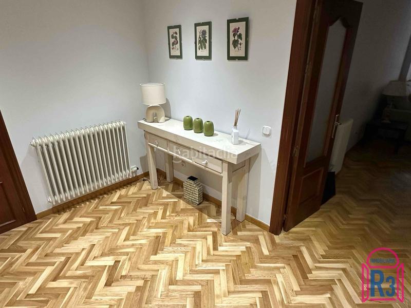 Foto 5e8c21fb-9793-4e95-8412-55cb1919ad61. Location appartement avec chauffage parking dans San Claudio - La Chantría León