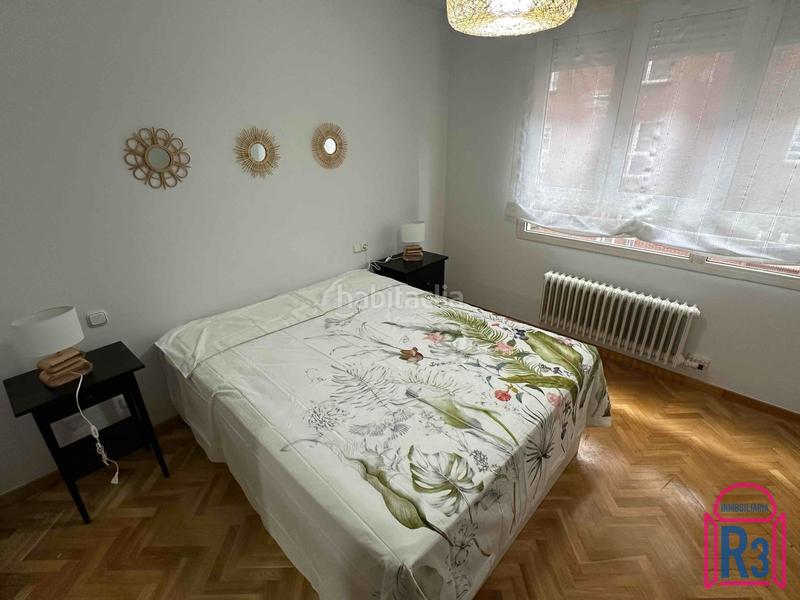 Foto 6a6467d7-cd0e-4413-a043-ceea66b54de2. Rent flat with heating parking in San Claudio - La Chantría León