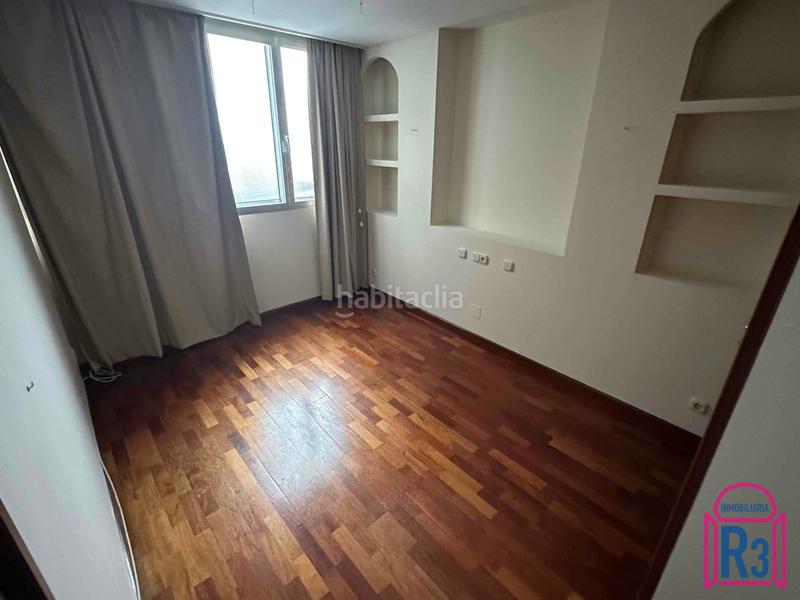 Foto 04e80bb2-c97d-434b-8126-9f74ba25f593. Rent flat with heating in Centro Ciudad León