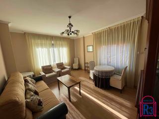 Pis  Del medio. Venta de 2 apartamentos en el centro de trobajo ideal para inver