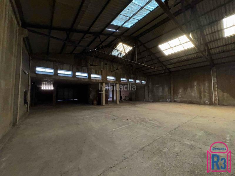 Foto 1ab11a8f-e261-4c1f-986f-3afe10bdcc91. Capannone industriale in Trobajo del camino