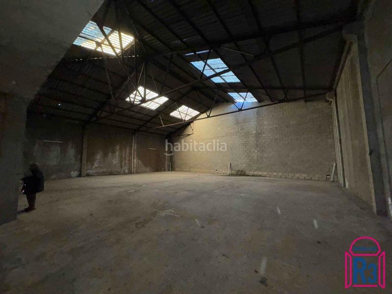 Foto 2eb1490d-cea9-4083-9f99-99ccd815d95d. Capannone industriale in Trobajo del camino