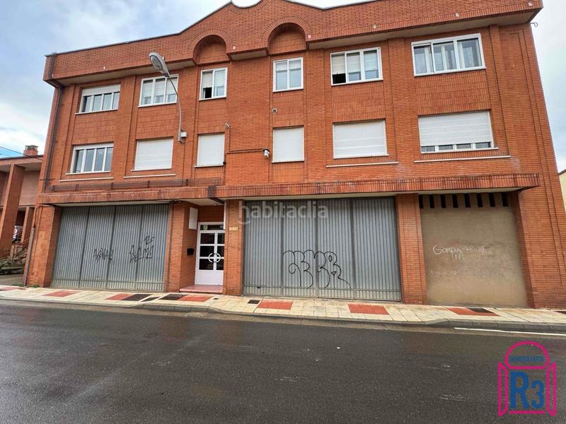 Foto 3a41c8e4-761c-48be-a4e1-f52191f2143b. Capannone industriale in Trobajo del camino