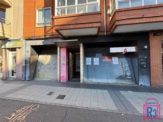 Location Local commercial  Corredera. Se alquila local acondicionado