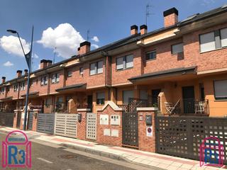 Maison jumelée  Pradillo. Chalet zona espacio león orientado este  oeste