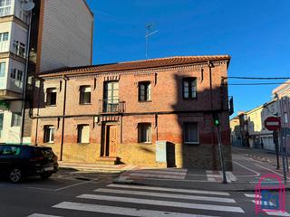 Edifici  Párroco pablo diez. Edificio en venta en trobajo